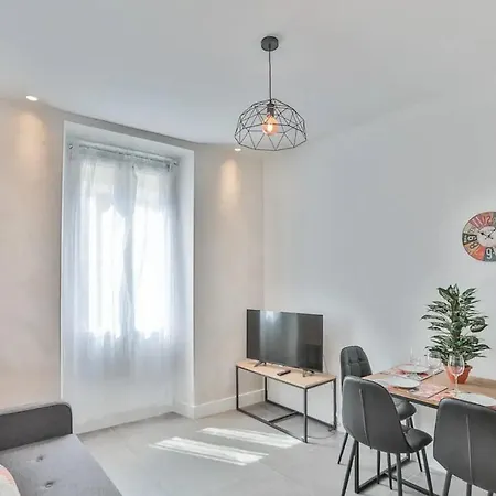 Cozy 2 Pièces, Emplacement Idéal - Wifi, Ac, 2pers Appartamento