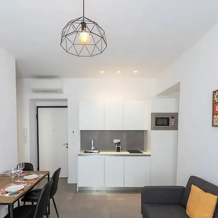 Cozy 2 Pièces, Emplacement Idéal - Wifi, Ac, 2pers Appartamento Nizza